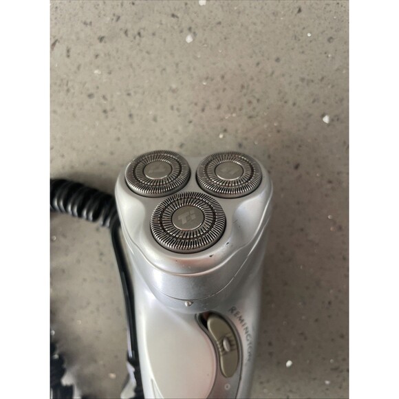 Remington Titanium R-950 Electric Razor Shaver W/ Cord tested - Picture 4 of 11